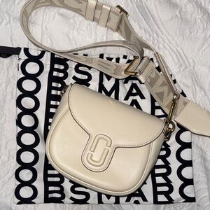 Marc Jacobs The Saddle Crossbody Bag